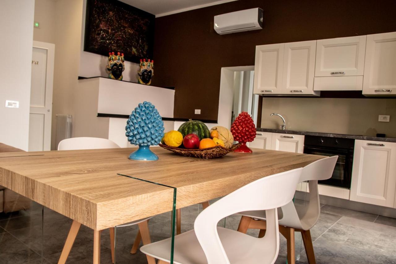 Casta Diva Luxury Apartments ปาแลร์โม ภายนอก รูปภาพ