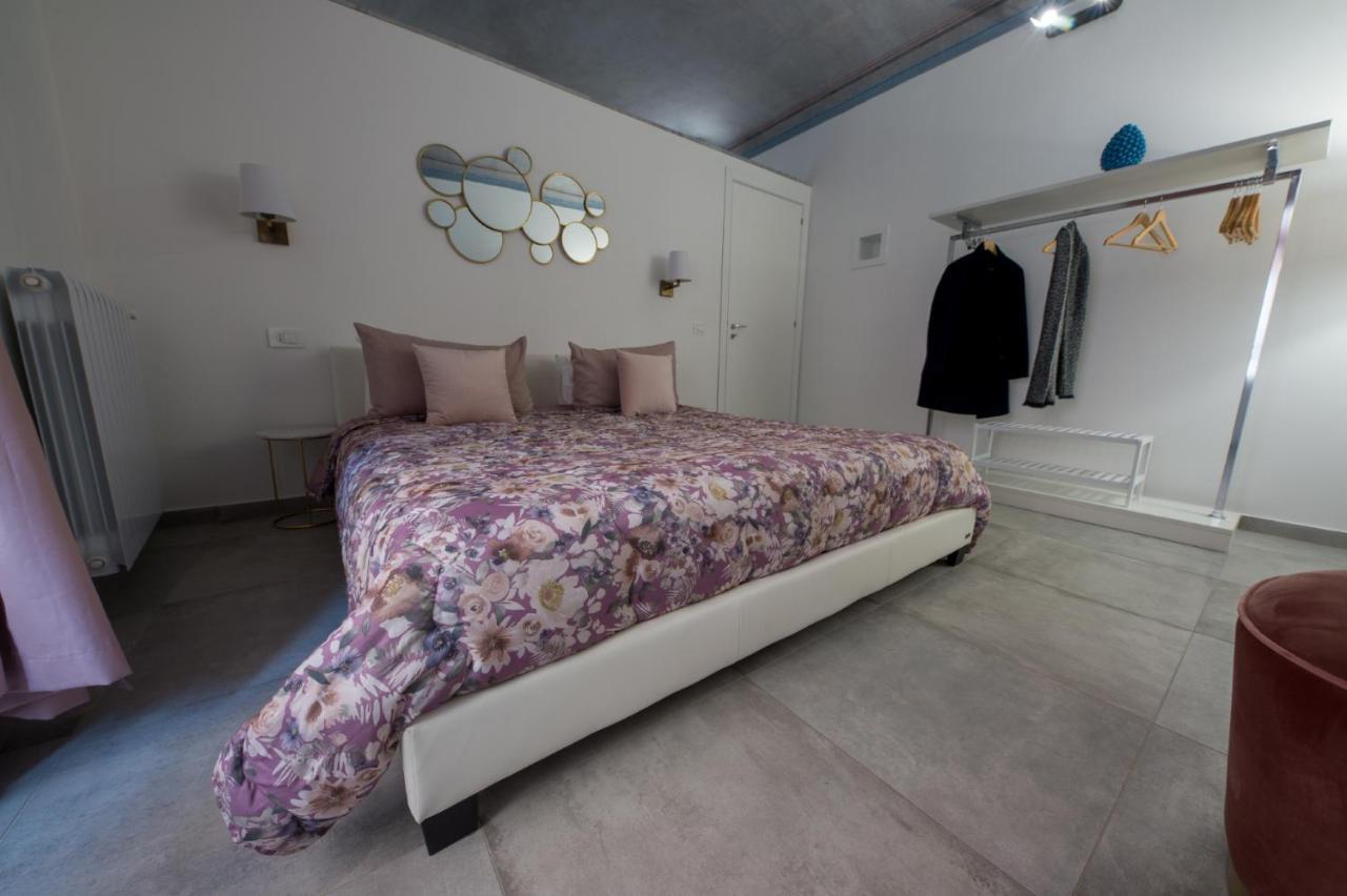 Casta Diva Luxury Apartments ปาแลร์โม ภายนอก รูปภาพ