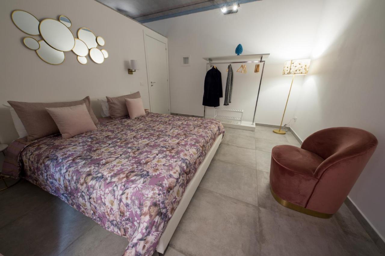 Casta Diva Luxury Apartments ปาแลร์โม ภายนอก รูปภาพ
