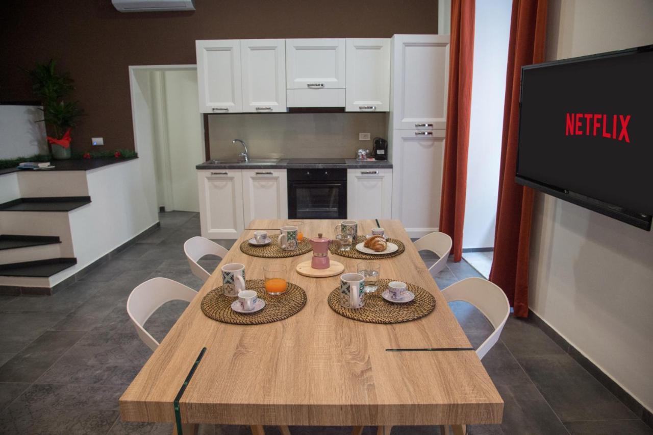 Casta Diva Luxury Apartments ปาแลร์โม ภายนอก รูปภาพ
